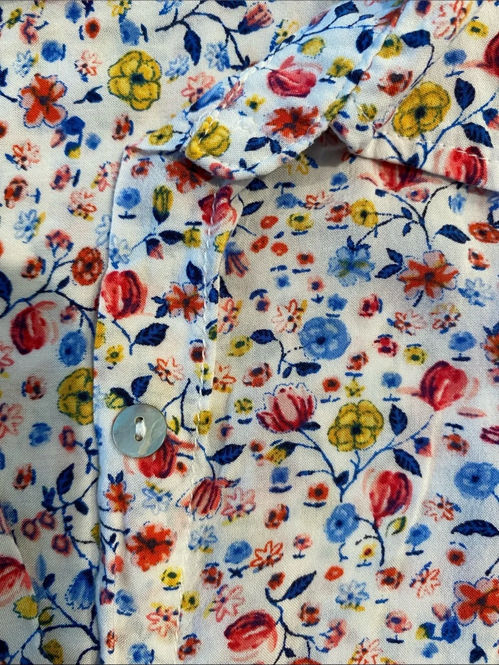 Jane and Delancey White Floral Button Front Top with Blue, Red and Yellow Print - Picture 3 of 3